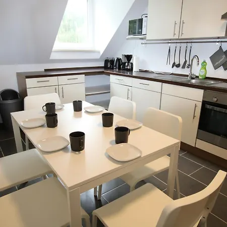 Monteurwohnung In - Einzelbetten, Voll Ausgestattete Kueche, Balkon, Modernes Bad - Wz06 I 07 * ヴェッツラー